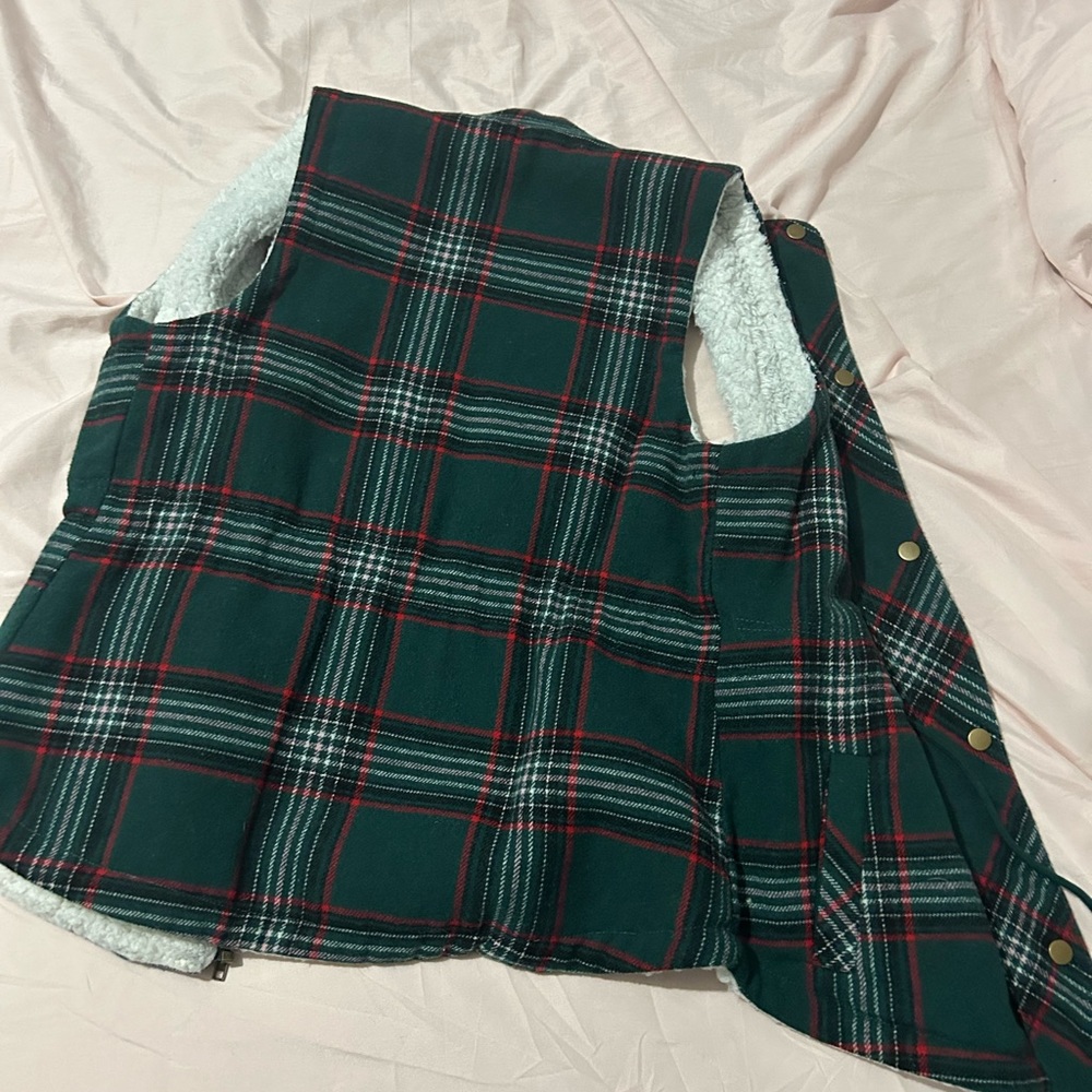 Women’s XS Maurice’s plaid vest